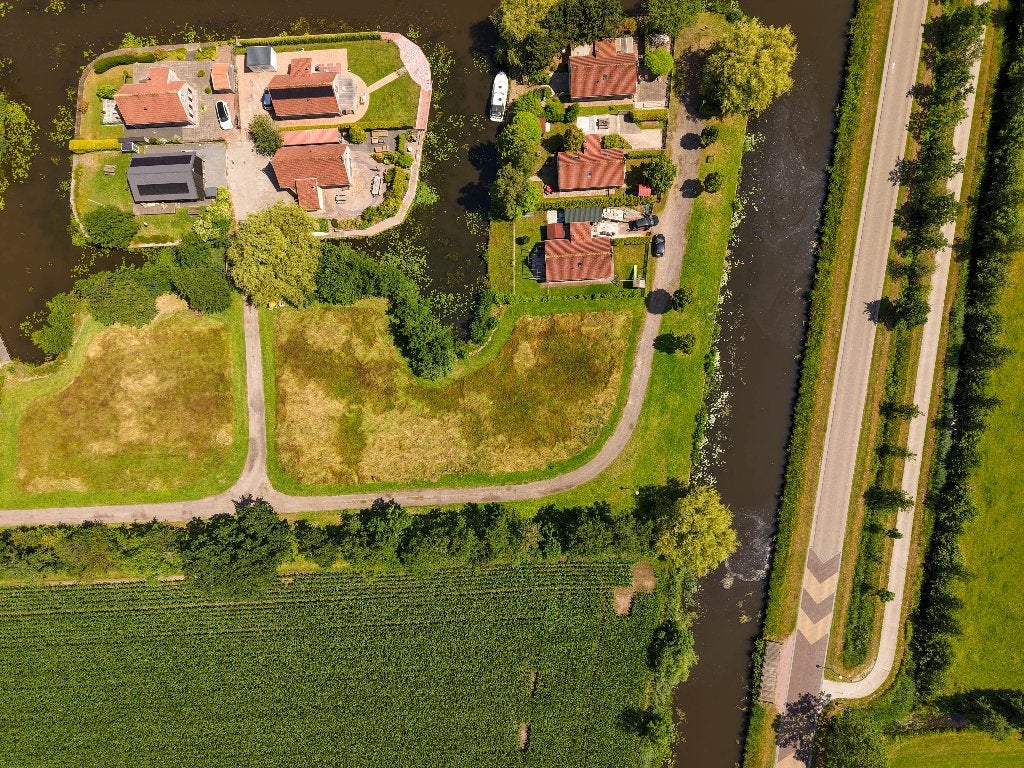 Vaarwater bouwkavels & woningen Friesland Aldwâld (Oudwoude), Aldwâld (Oudwoude) aan vaarwater, 200 tot 500 m²