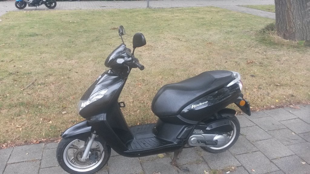 peugeot kisbee 2014 geel kenteken, inruil mogelijk, Fietsen en Brommers, Scooters | Peugeot, Overige modellen, Ophalen of Verzenden