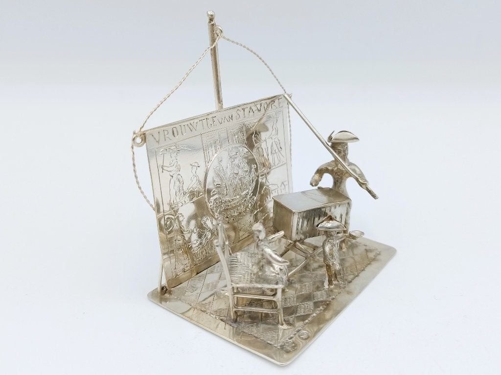 Zilver miniatuur Vrouwtje van Stavoren, J van Straten, Hoorn, Ophalen of Verzenden, Zilver