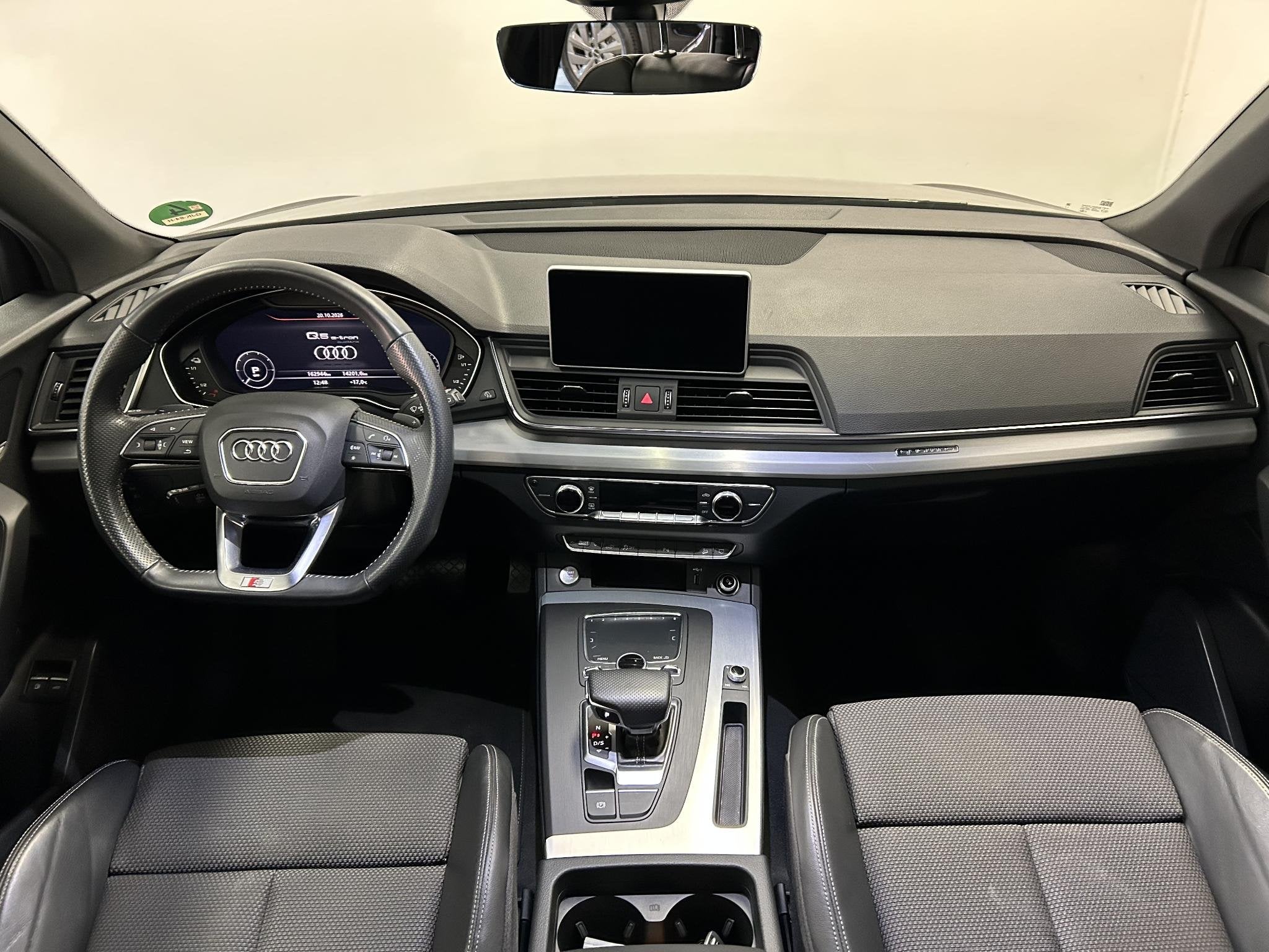 Audi Q5 55 TFSI e quattro S Edition Competition | S-LINE | V, Automaat, 4 cilinders, Zwart, Plug-in hybride