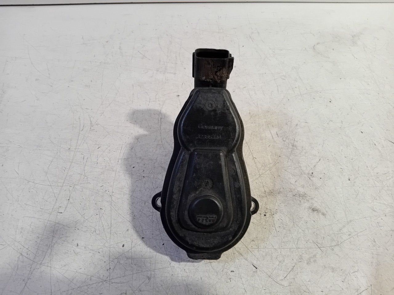 Handrem motor Renault Mégane, Auto-onderdelen, Onderdelen@venauto.nl, Van der Ven Autorecycling B.V., Gebruikt, Ettenseweg 76, 4706 PB Roosendaal, The Netherlands