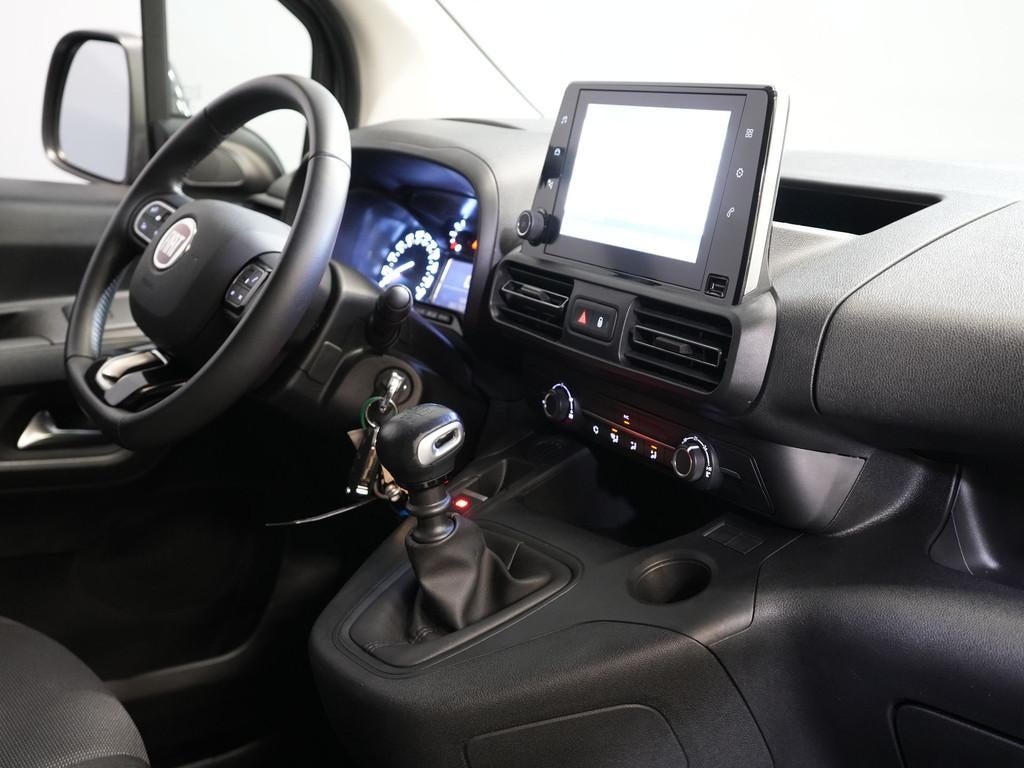 Fiat Doblò 1.5 HDi 100 pk (DEMO) 3 Pers/ CarPlay/ Stoelverw, Voorwielaandrijving, Euro 6, Wit, Bedrijf