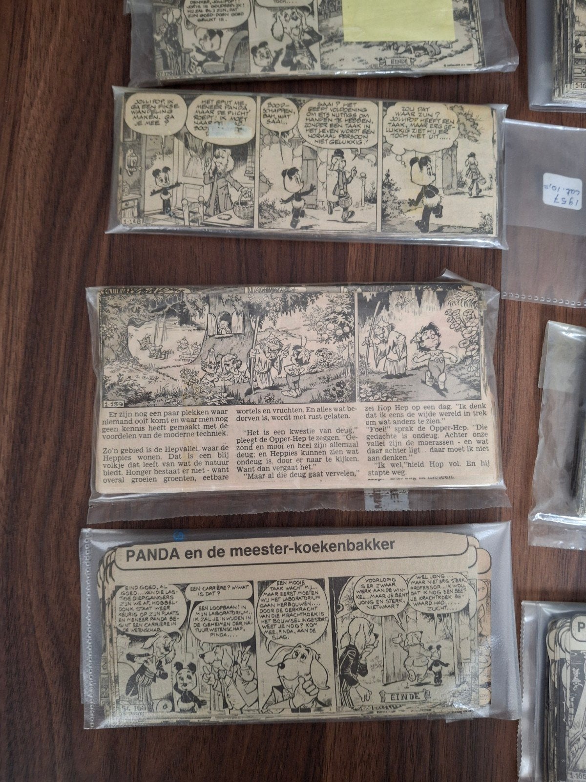 Panda verhaaltjes uit krant - 40 stuks - Toonder Studio's, Ophalen of Verzenden, Zo goed als nieuw