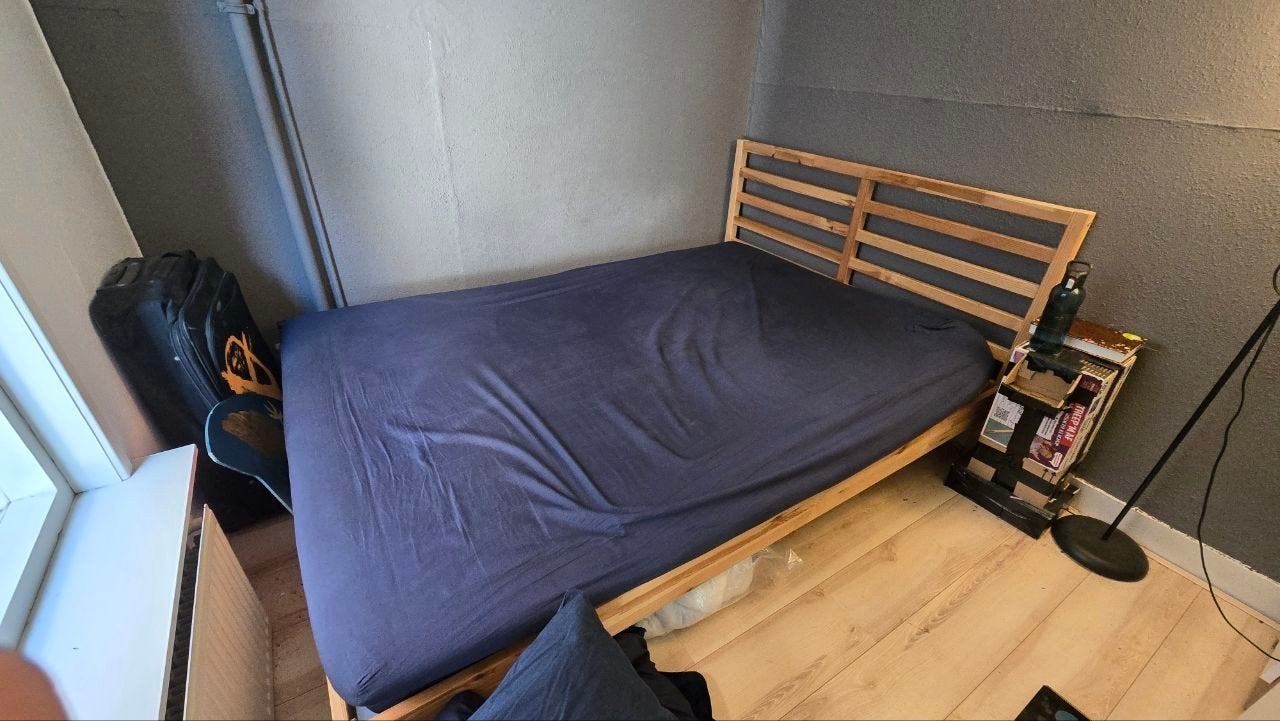 2 person bed 150x210 + matress + topper + sheets, Ophalen, Gebruikt, Eenpersoons, Bruin
