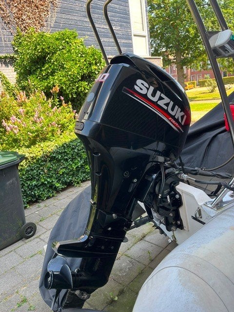 Goed onderhouden Suzuki buitenboordmotor 40 pk kortstaart, Watersport en Boten, Buiten- en Binnenboordmotoren, Zo goed als nieuw