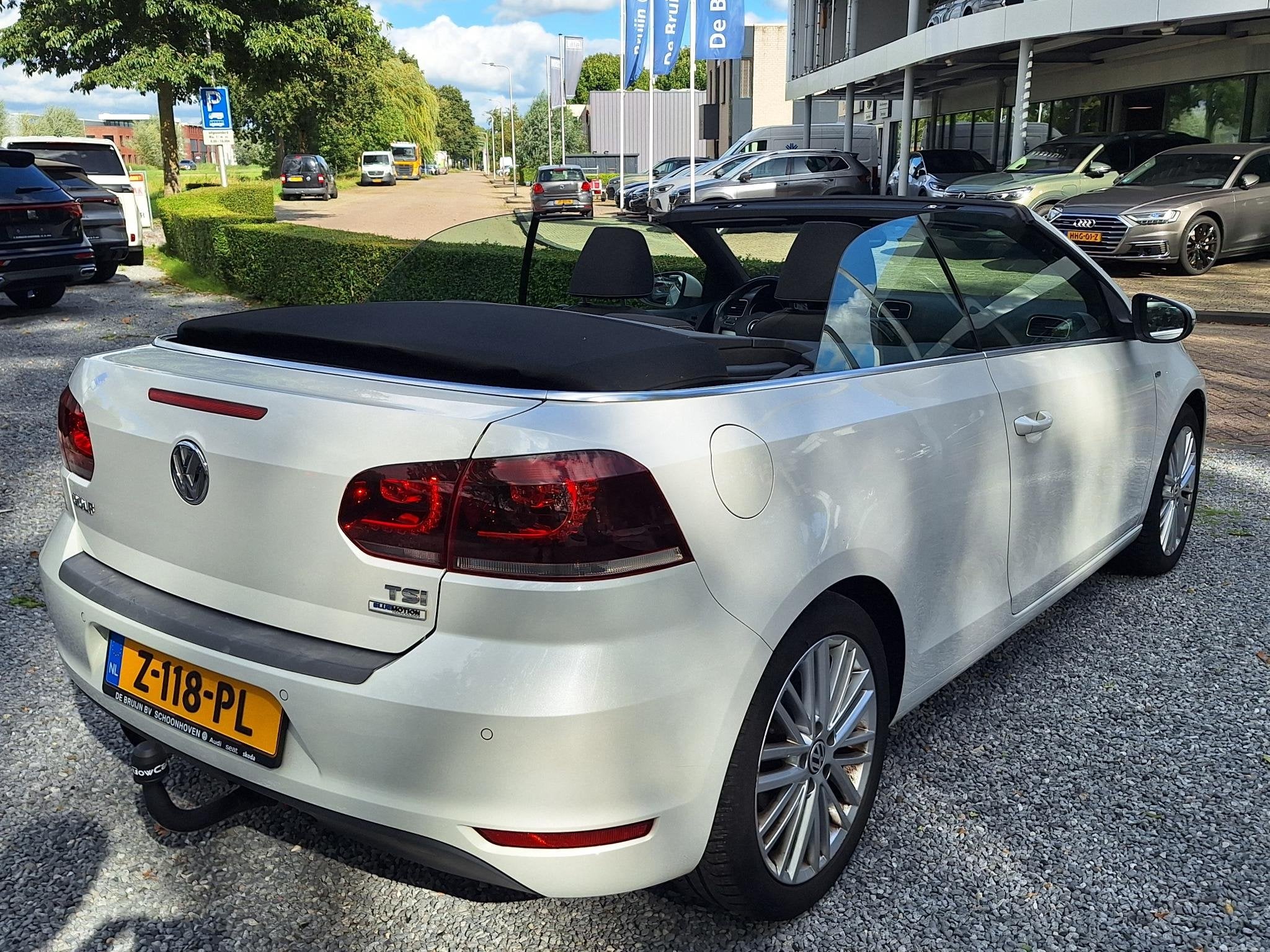 Volkswagen Golf Cabriolet 1.2 TSI 105pk Cup (Trekhaak,Clima,, 12 maanden, Stof, Euro 6, 4 cilinders