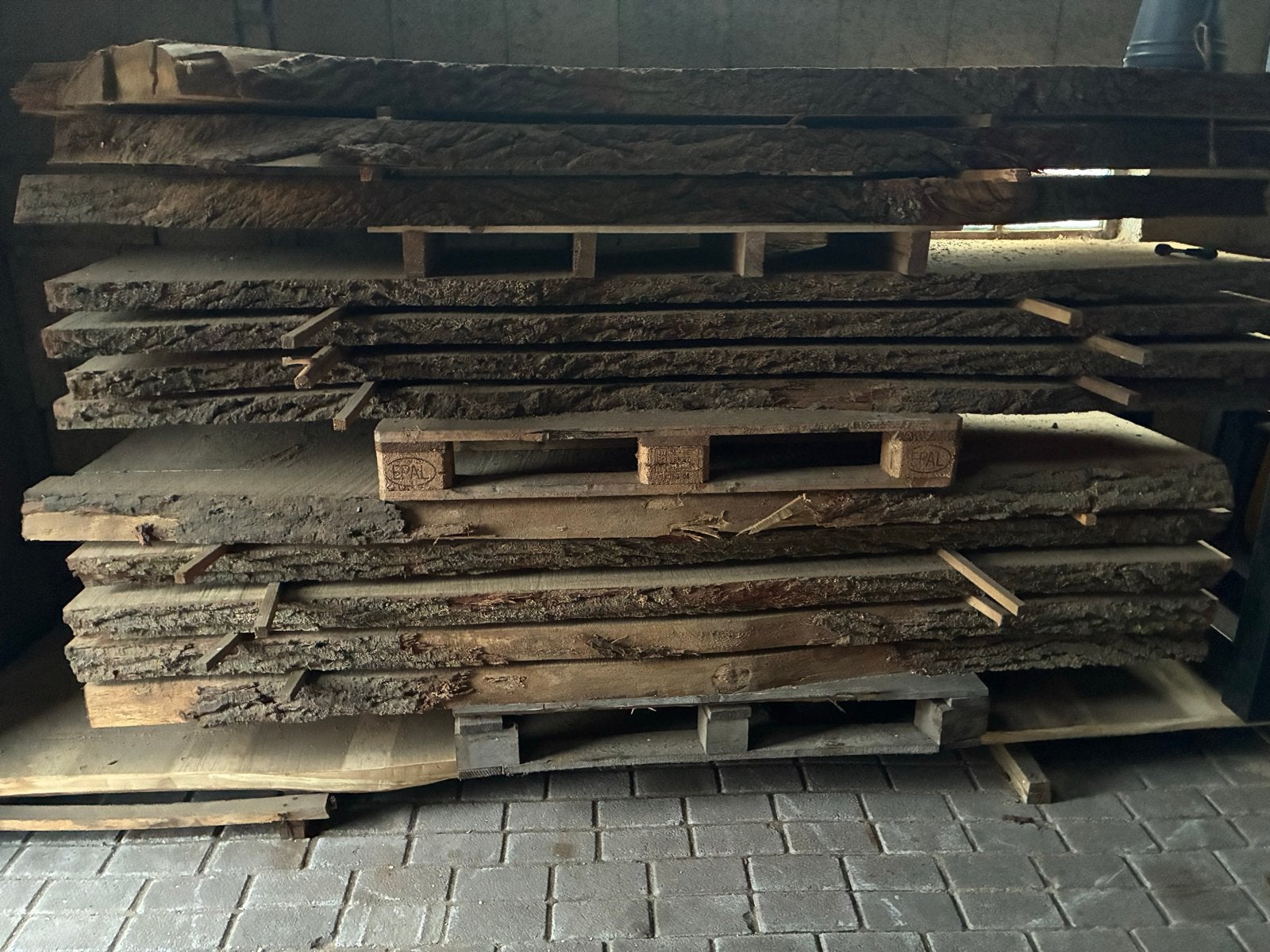 Eiken bladen - Ruwe eiken planken voor diverse projecten, Doe-het-zelf en Verbouw, Hout en Planken, Gebruikt, Plank, Eiken, 300 cm of meer