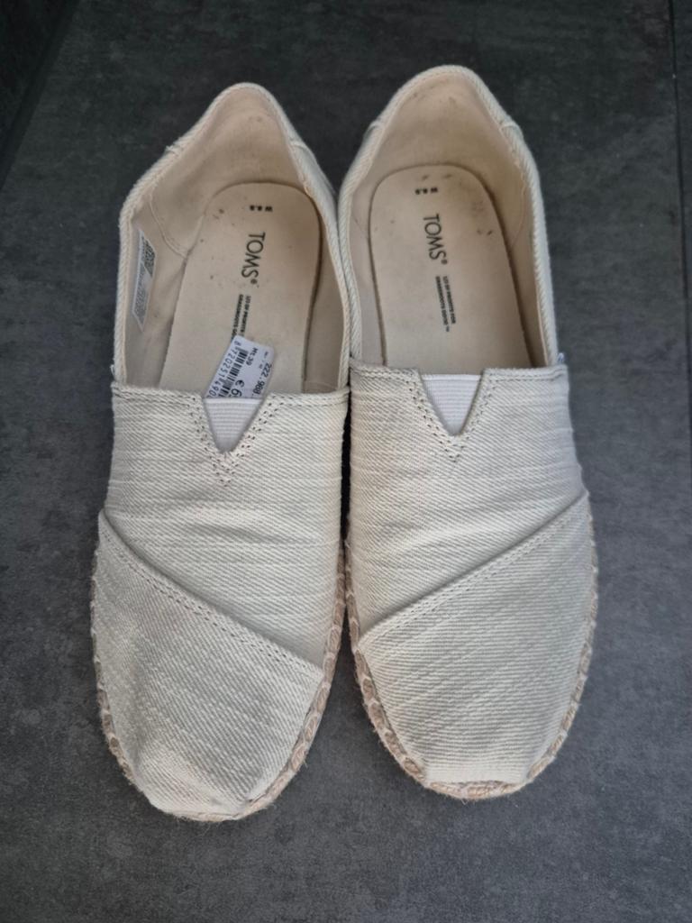 TOMS Espadrilles - Beige Canvas Instappers Maat 39, 8.5, Beige, Ophalen of Verzenden, TOMS, Espadrilles of Moccasins
