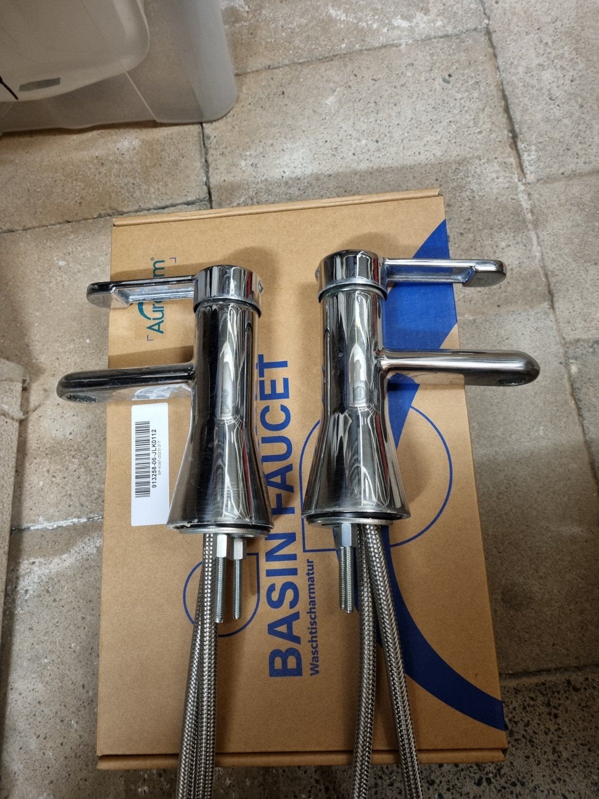 2 badkamer wastafel kranen van Ikea, Ophalen of Verzenden, Wastafel