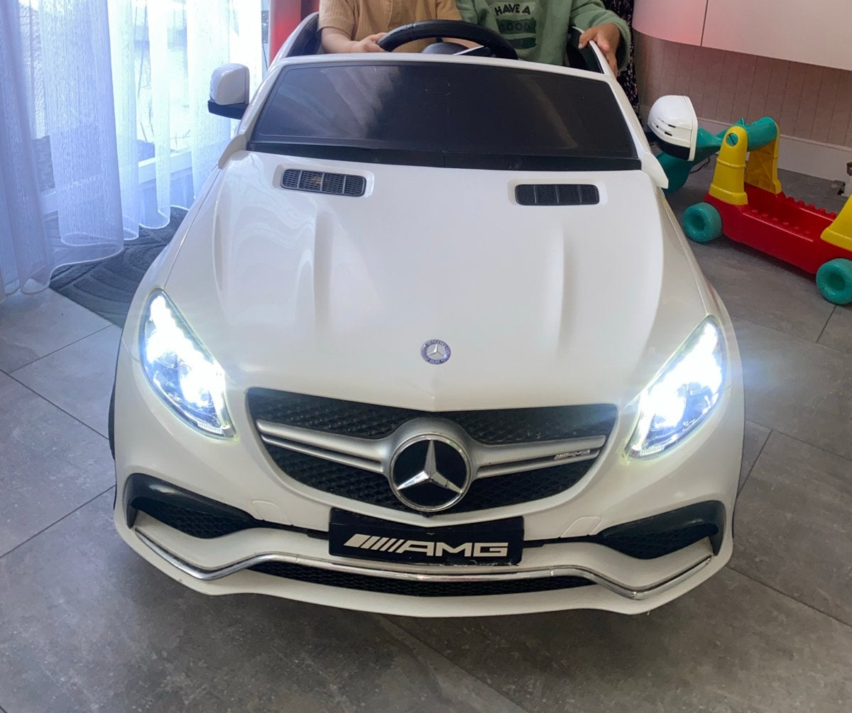 Kinder Mercedes elektrische auto met afstandsbediening, Ophalen, Gebruikt, Afstandsbediening