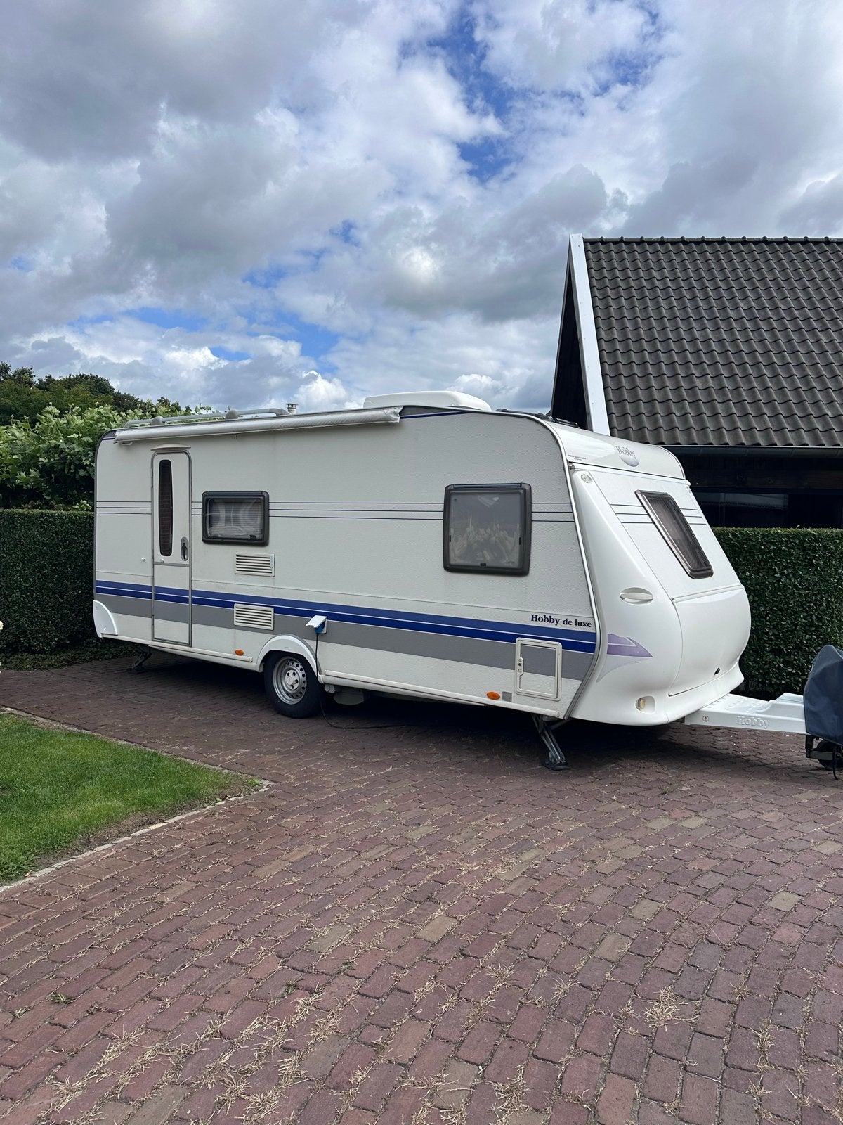 Hobby De Luxe 500 MNFe 2008, stapelbed, Hobby, Particulier, Tot en met 6, Frans bed