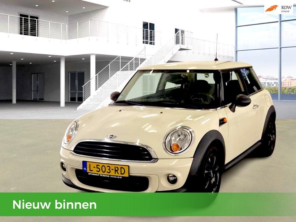 Mini 1.6 Cooper 6Bak-Airco-Cruisecontrol-Navi scherm-Bluetoo, Auto's, Mini, Voorwielaandrijving, Euro 5, 4 stoelen, 1055 kg