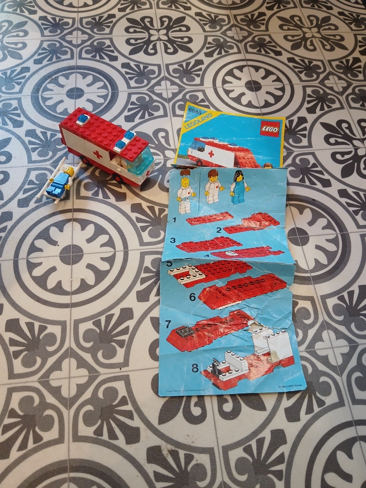 Vintage LEGO Ambulance 6688 met instructies en figuren, Ophalen of Verzenden, Gebruikt, Overige merken