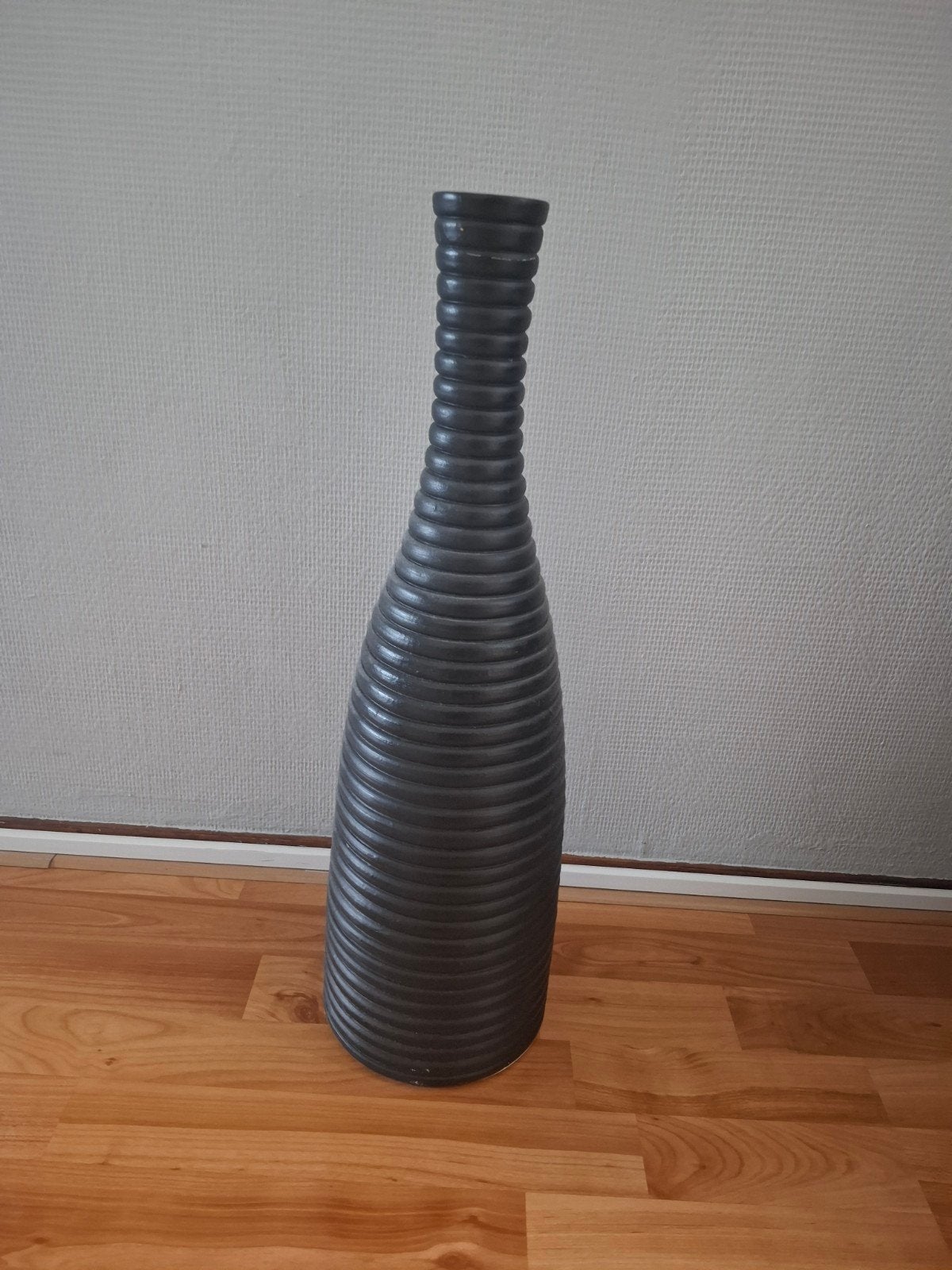 Grote decoratieve vaas met ribbelstructuur Ikea, Ophalen, Overige materialen, Zo goed als nieuw, Geschikt voor droogbloemen
