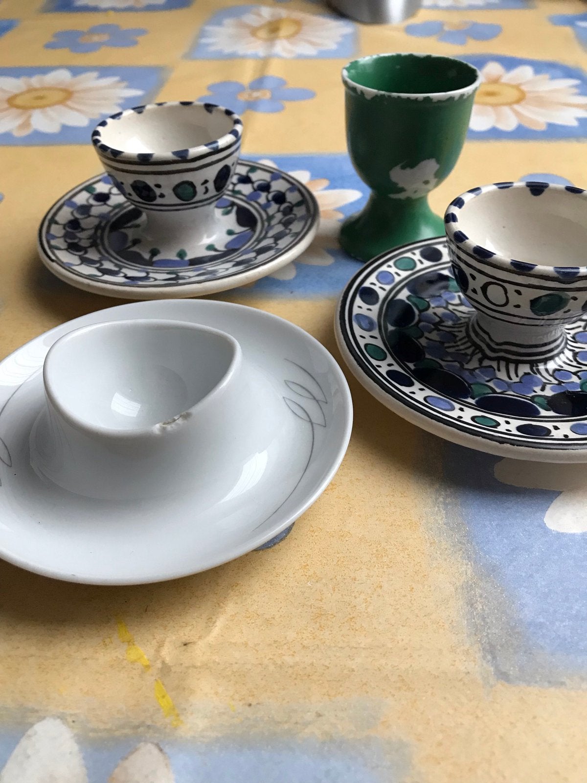 Eierdopjes steen plastic glas metaal hout, Huis en Inrichting, Keuken | Servies, Ophalen of Verzenden, Overige materialen, Overige stijlen