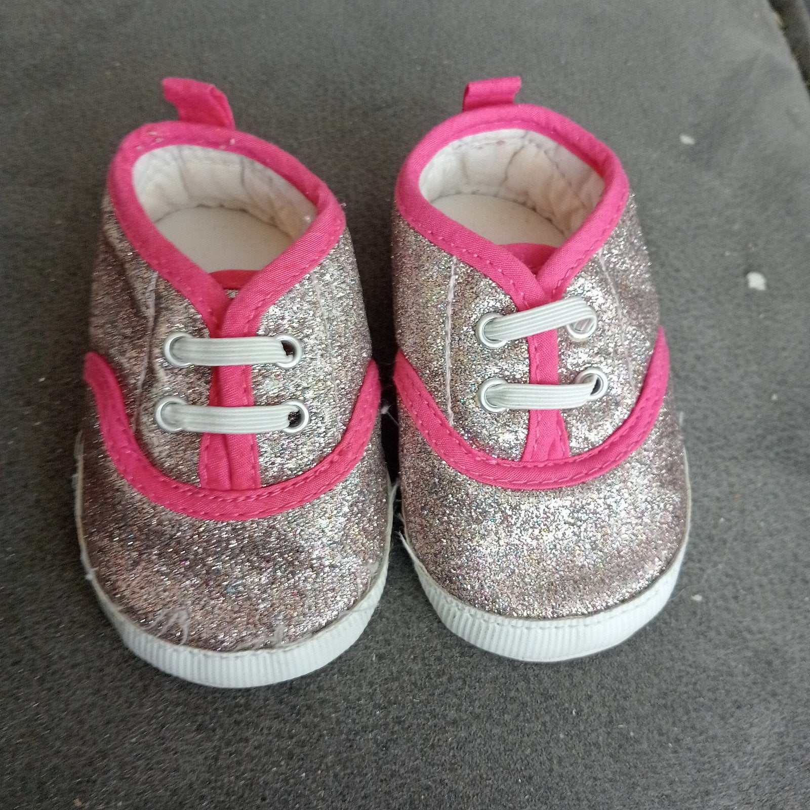 te koop leuke baby glitter antislip schoenen, Ophalen, Meisje, Zo goed als nieuw, Just one you