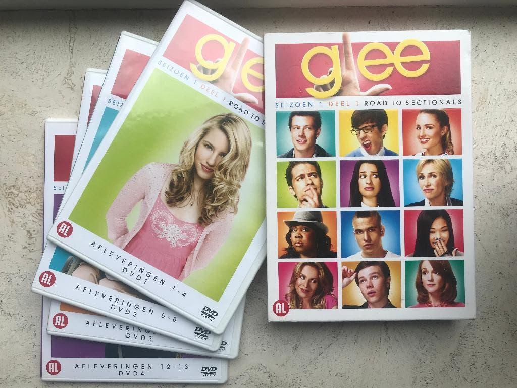 Glee Het Complete Eerste Seizoen ( 4 DVD Box ), Cd's en Dvd's, Alle leeftijden, Boxset, Ophalen of Verzenden, Zo goed als nieuw
