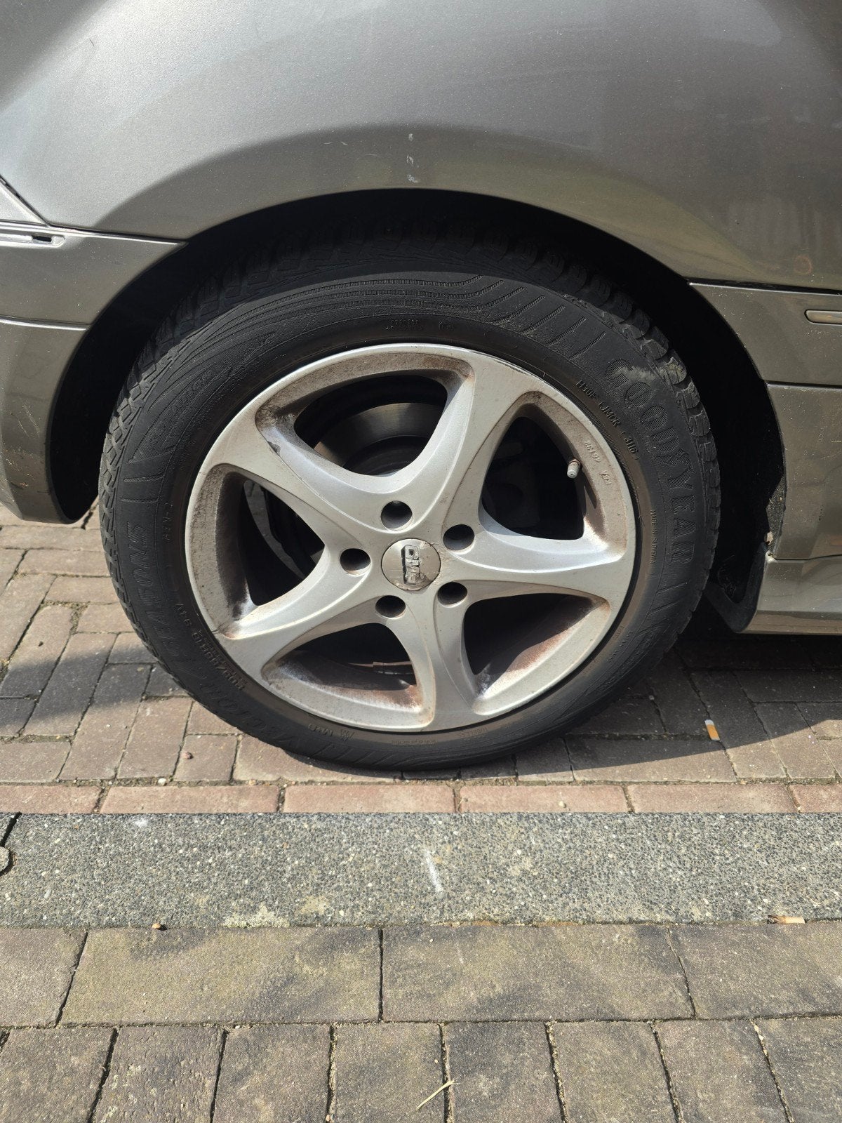 CMS Velgen mrt 205/55/R16 94V banden, Ophalen, Gebruikt