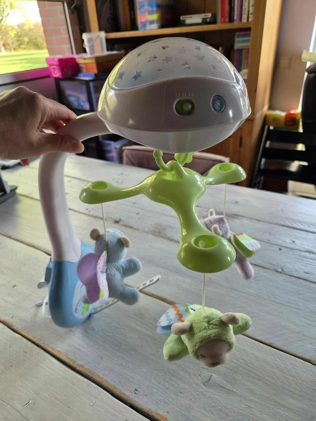 Fisher-Price Muziekmobiel met Projector en Geluid, Ophalen, Zo goed als nieuw, Mobiel, Met licht