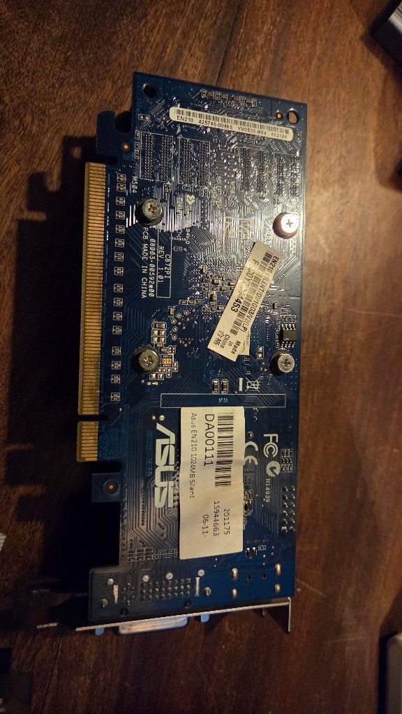 2 stuks - ASUS EN210 silent graphics card 1024MB, Computers en Software, Videokaarten, Ophalen of Verzenden, Gebruikt, Overige soorten