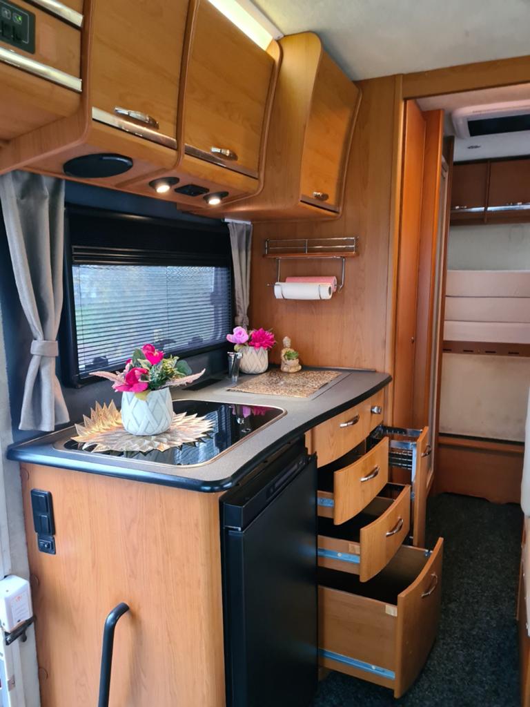Niesmann Flair 6700 (2003)/2.8 JTD/159.000km/luchtvering, Particulier, Tot en met 5