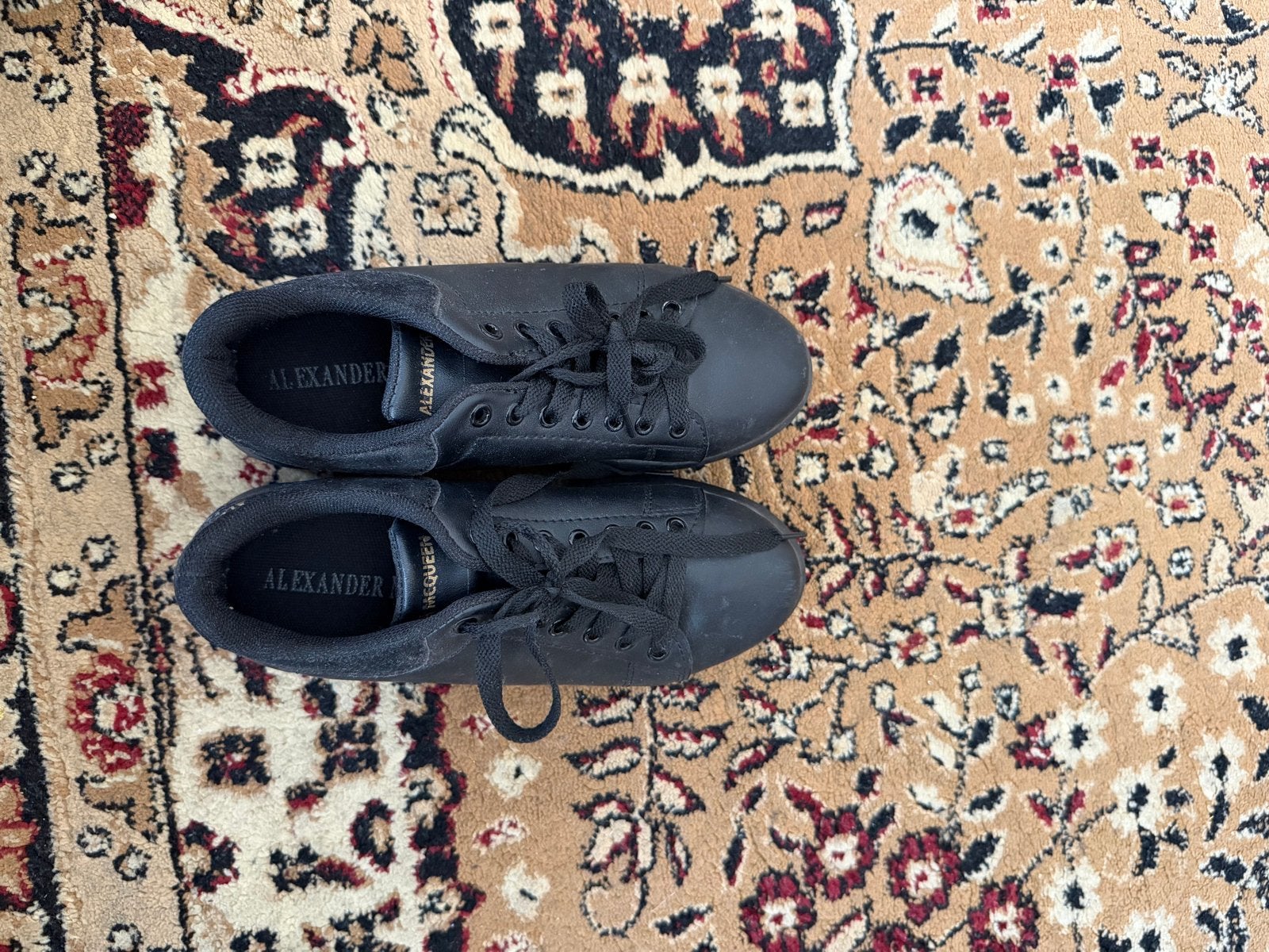 Alexander McQueen Zwarte Sneakers, Kleding | Heren, Schoenen, Ophalen of Verzenden, Zo goed als nieuw