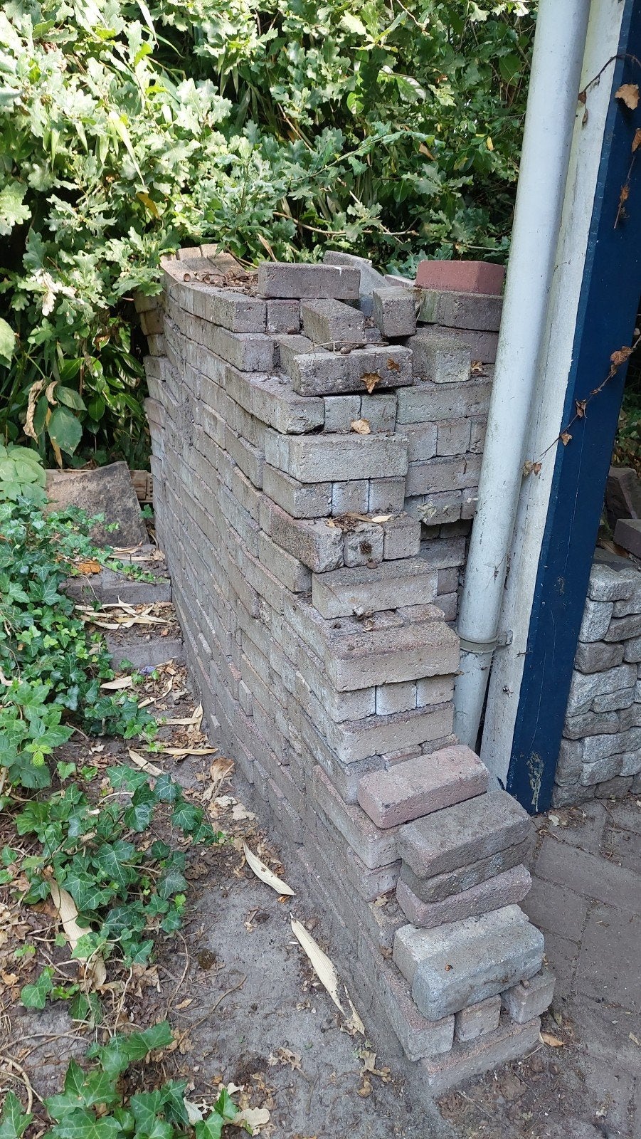 klinkers/waaltjes beton, gratis af te halen, ca 1000 stuks, Ophalen, Beton, Klinkers