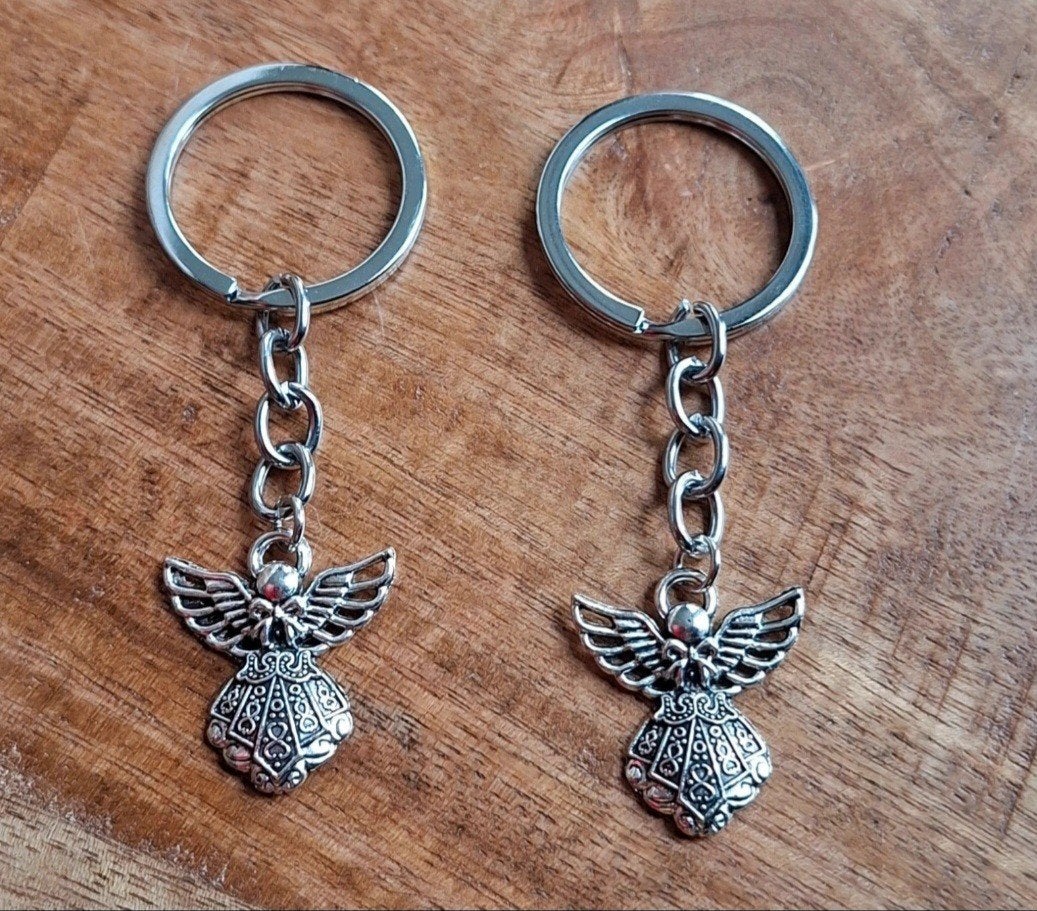 2 SLEUTELHANGERS Engel🙂, Verzamelen, Sleutelhangers, Ophalen of Verzenden, Nieuw, Knuffel of Figuurtje