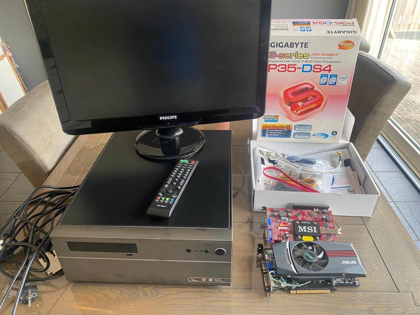 Pc desktop met beeldscherm, Ophalen, Gebruikt, 2 tot 3 Ghz, Zelf gebouwde pc