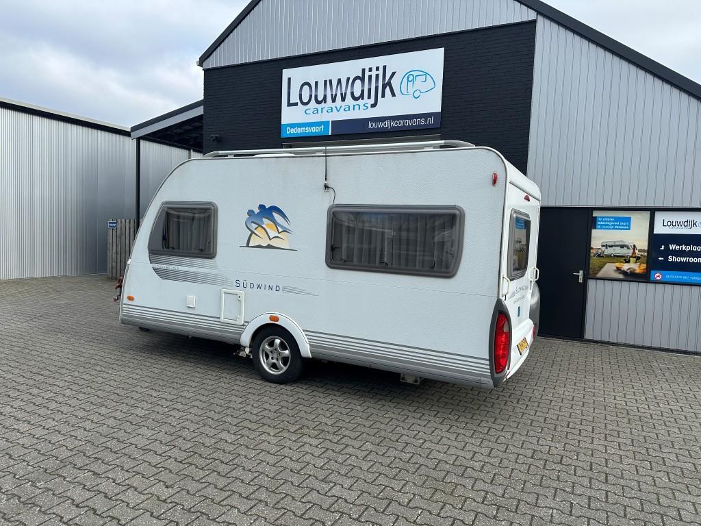 KNAUS Sudwind 420 QD ’09 (Mover, Vastbed 205cm), Vast bed, Bedrijf, 750 - 1000 kg, 6 tot 7 meter