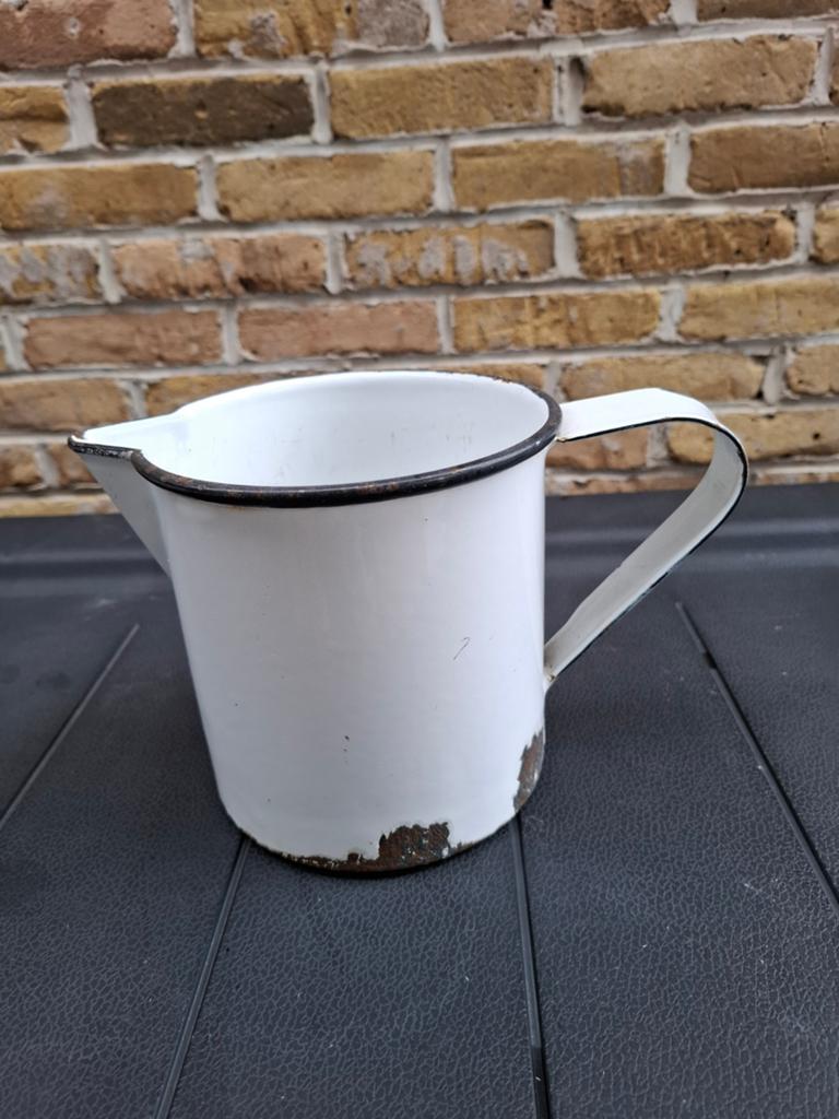 Vintage geëmailleerde melkkan wit met blauw randje, Antiek en Kunst, Antiek | Emaille, Ophalen of Verzenden