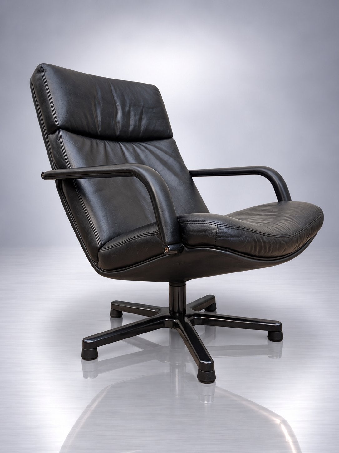 Vintage Artifort F141 Draaifauteuil, Ophalen of Verzenden, Gebruikt, 75 tot 100 cm, 50 tot 75 cm