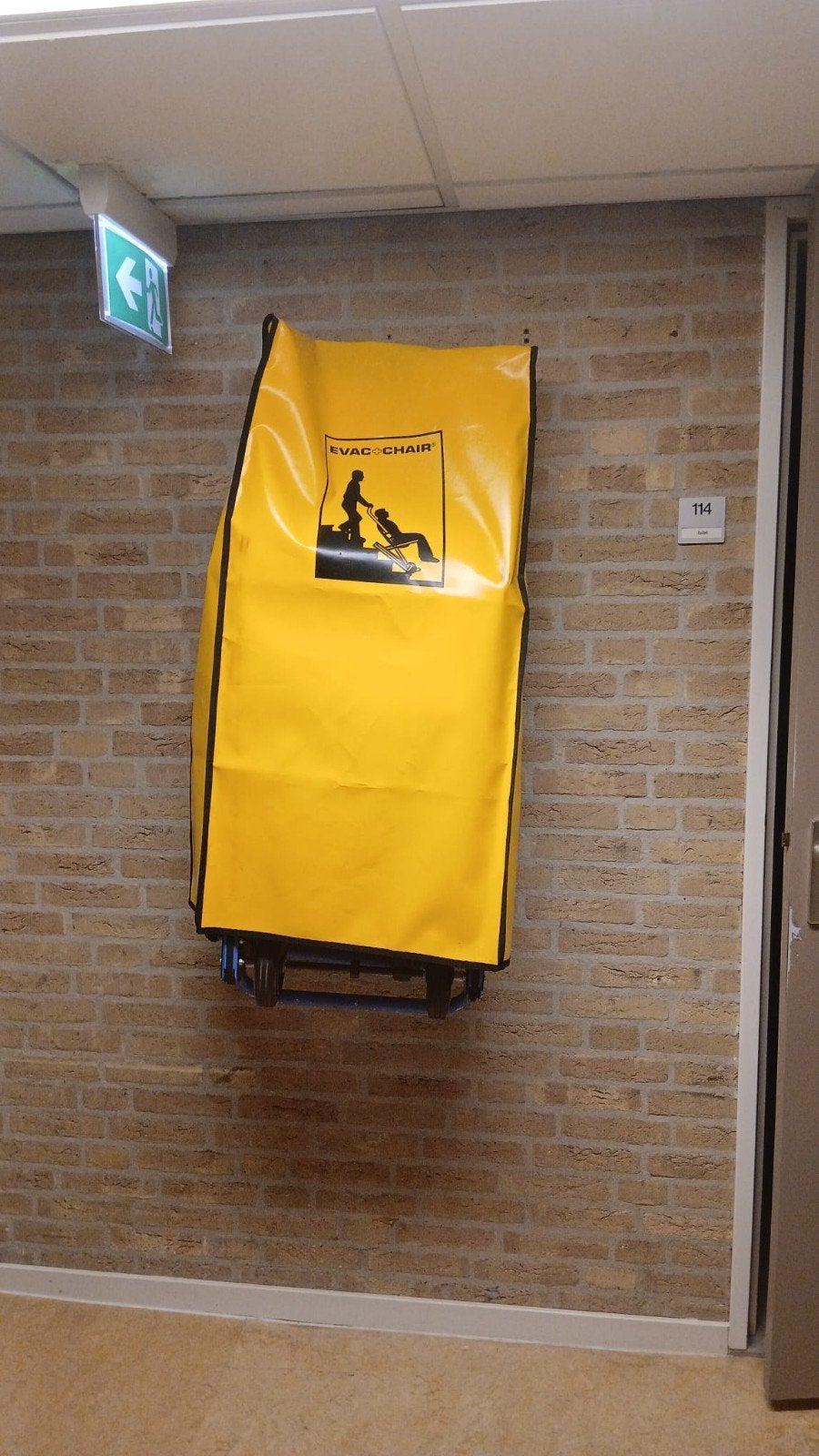 EVAC chair, Diversen, Verpleegmiddelen, Ophalen, Zo goed als nieuw