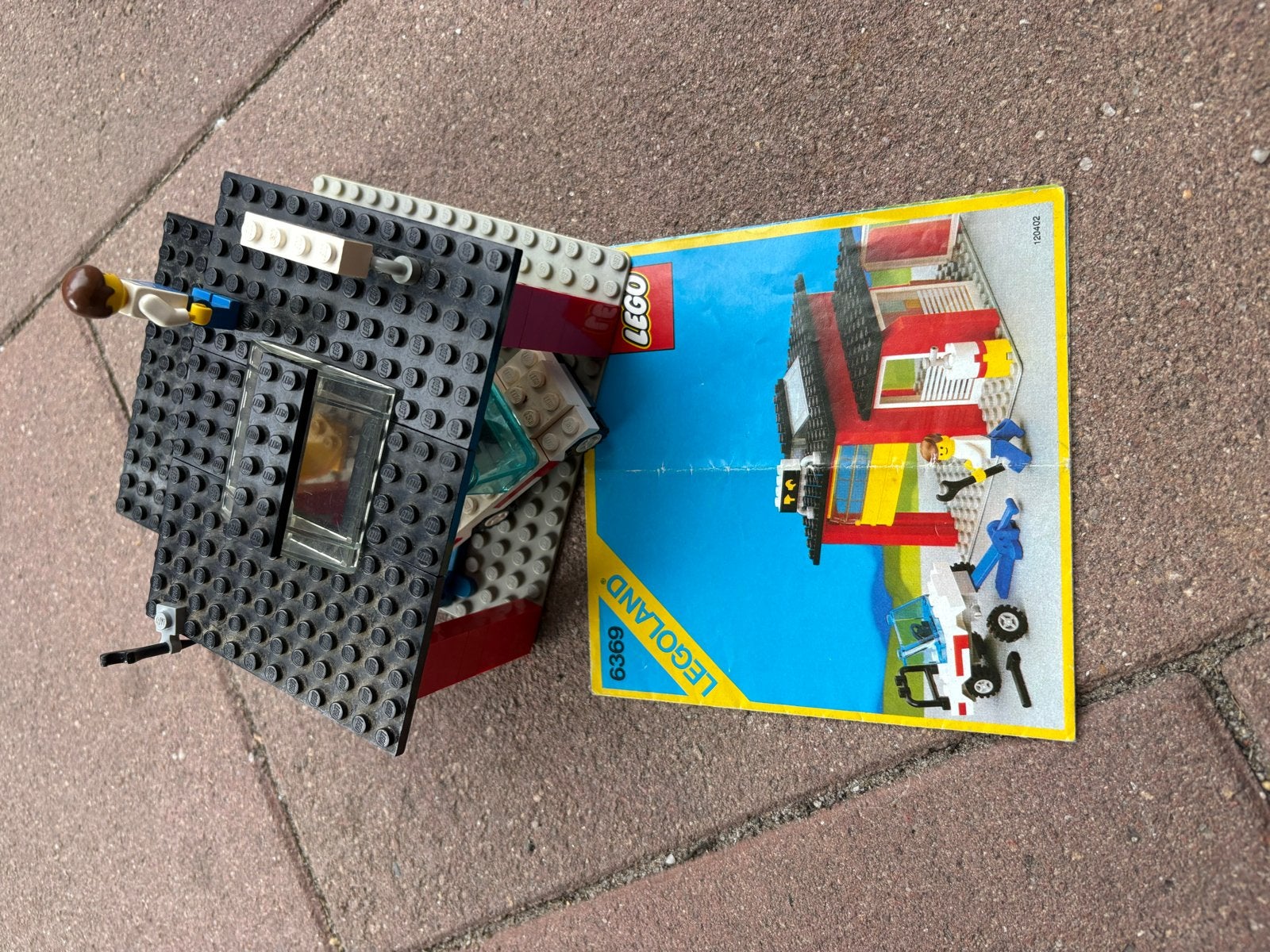Lego Legoland 6369 Garage met auto en instructies, Ophalen, Gebruikt, Lego, Compleet