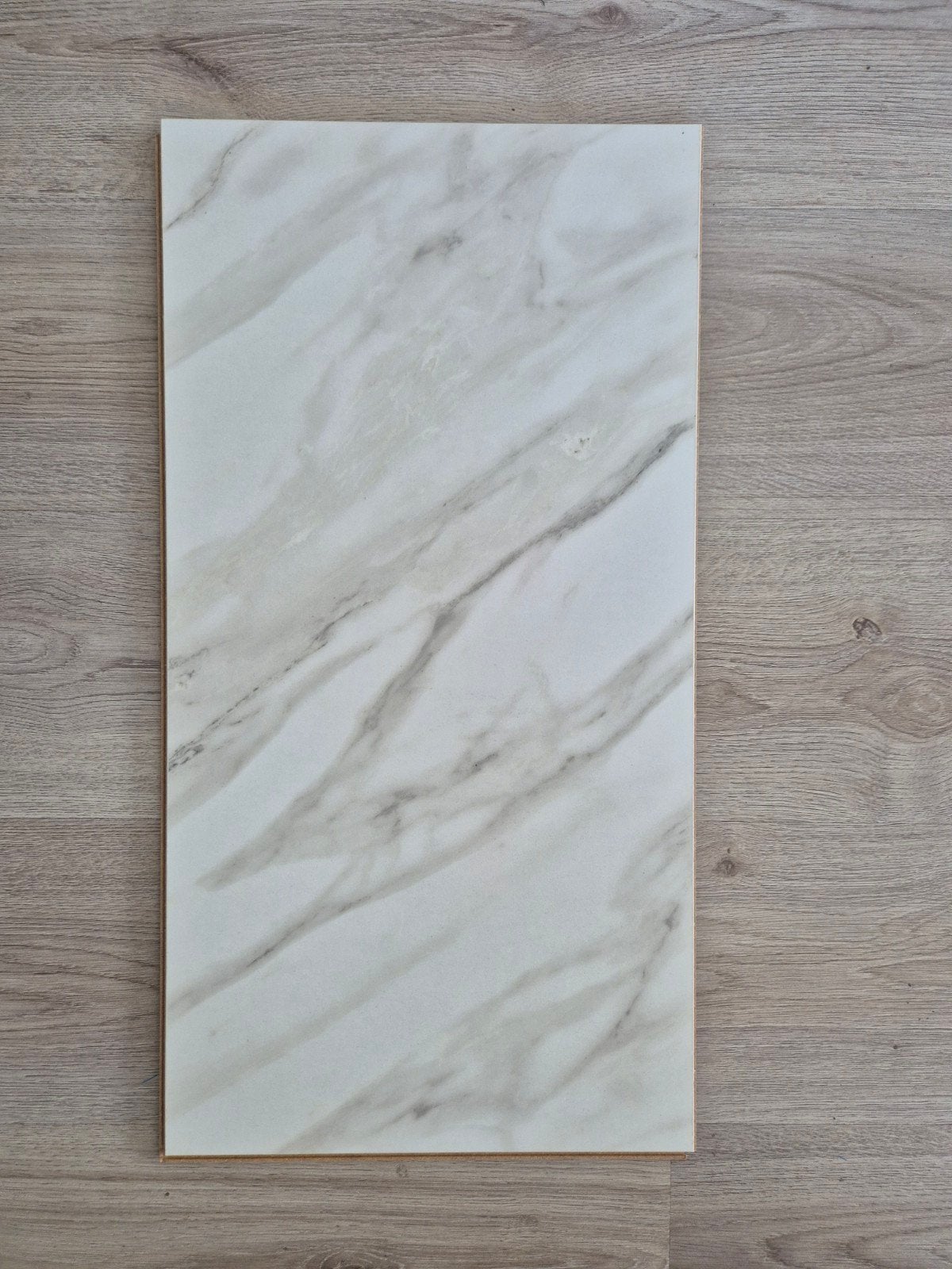 Laminaatvloer marmerlook 64x33 cm- 1 pakket en losse planken, 30 cm of meer, 50 tot 150 cm, Nieuw, Ophalen of Verzenden