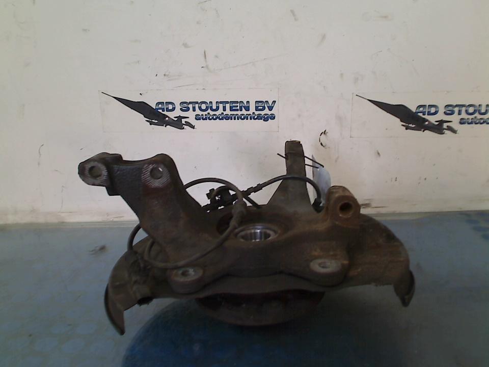Fusee Links Voor Opel Meriva (B) (2010-06/2017-03), Gebruikt, Bahnhofsplatz, Rüsselsheim am Main 65423, , Duitsland, Opel, Opel Automobile GmbH