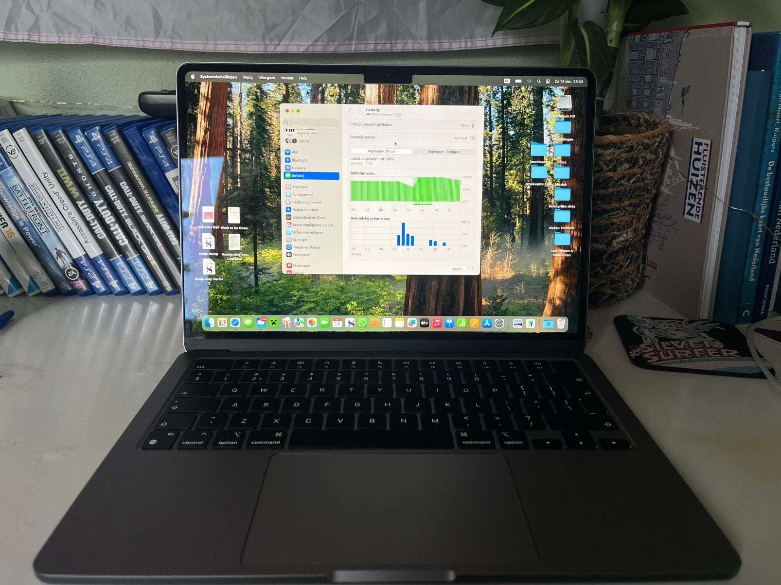 MacBook Air 13" Space Gray M2 16GB 256GB SSD (2022)