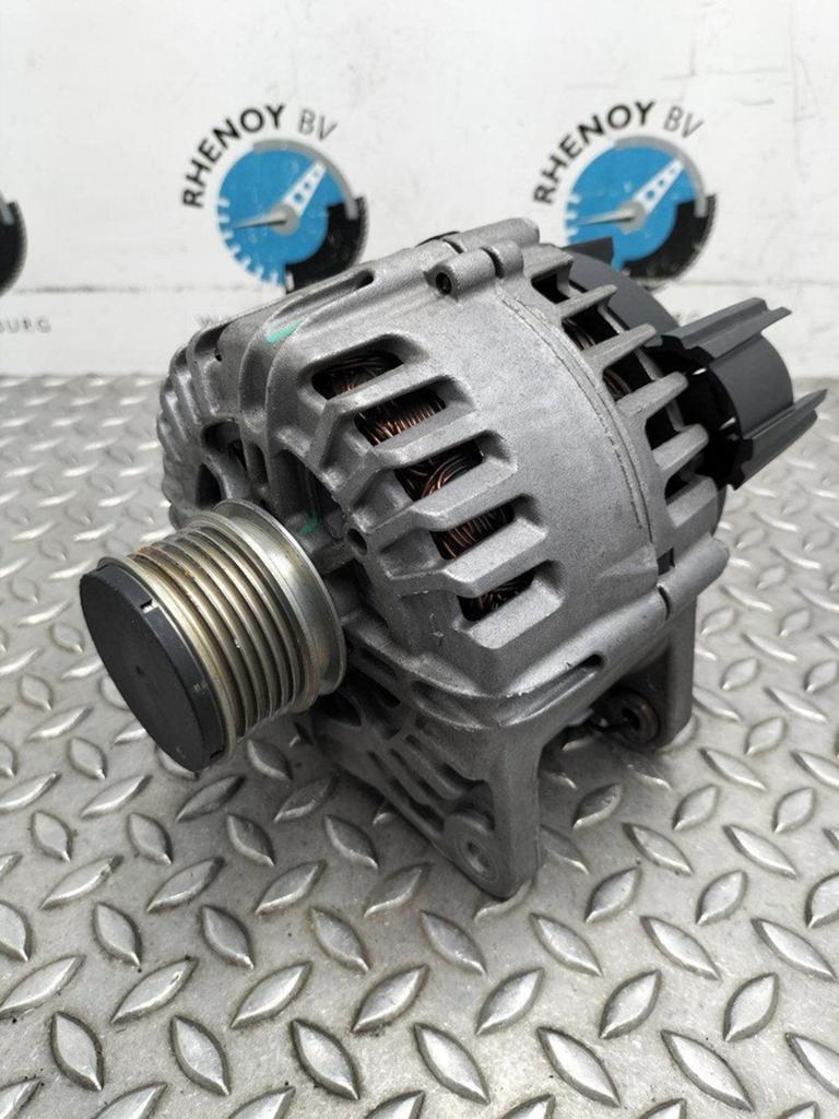 RENAULT CLIO DYNAMO 231006293R 2023, Ophalen of Verzenden, Gebruikt, Stiba lid
