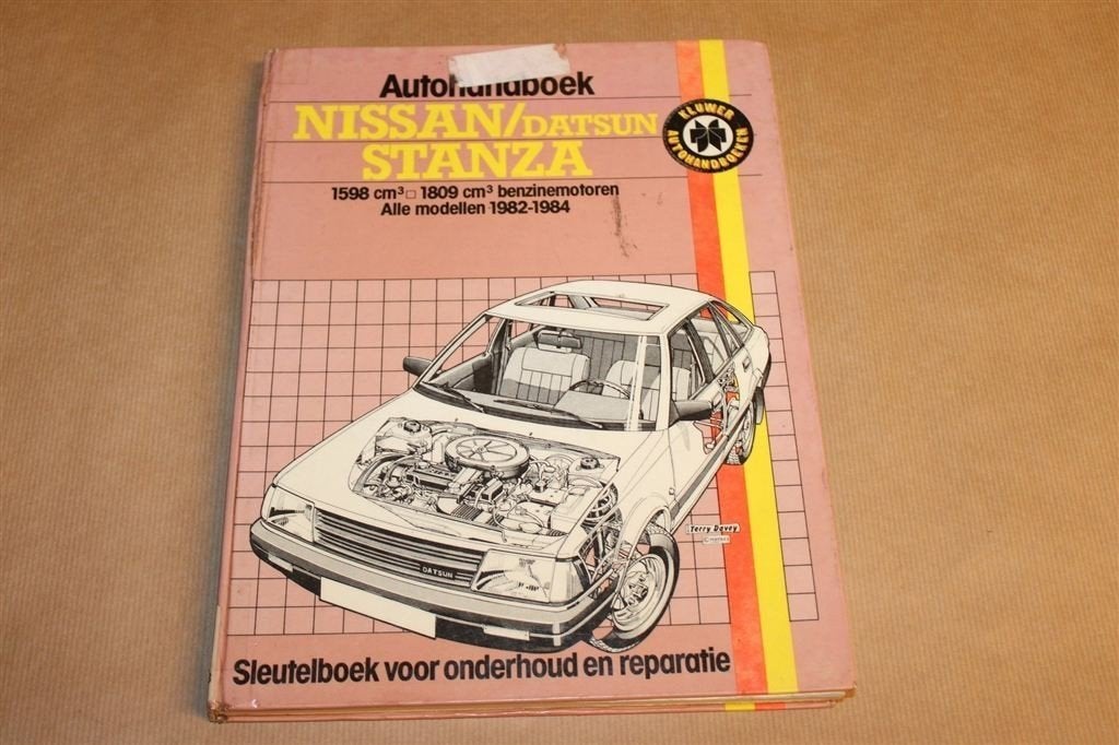 Autohandboek Nissan Stanza — Onderhoud & Reparatie 1982-1984, Ophalen of Verzenden