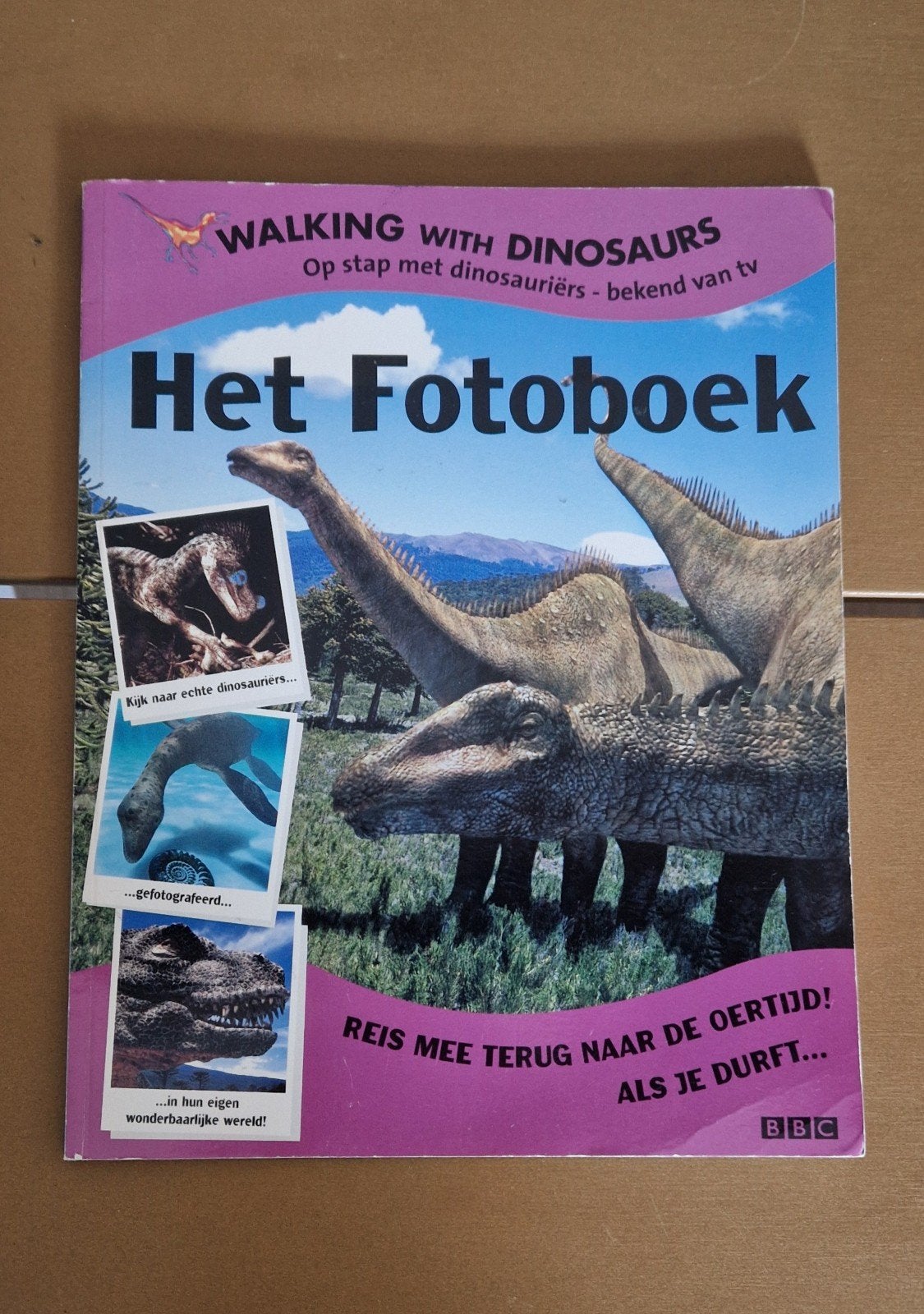 Walking with Dinosaurs - Het fotoboek, Ophalen of Verzenden, Zo goed als nieuw, Plaatjesalbum