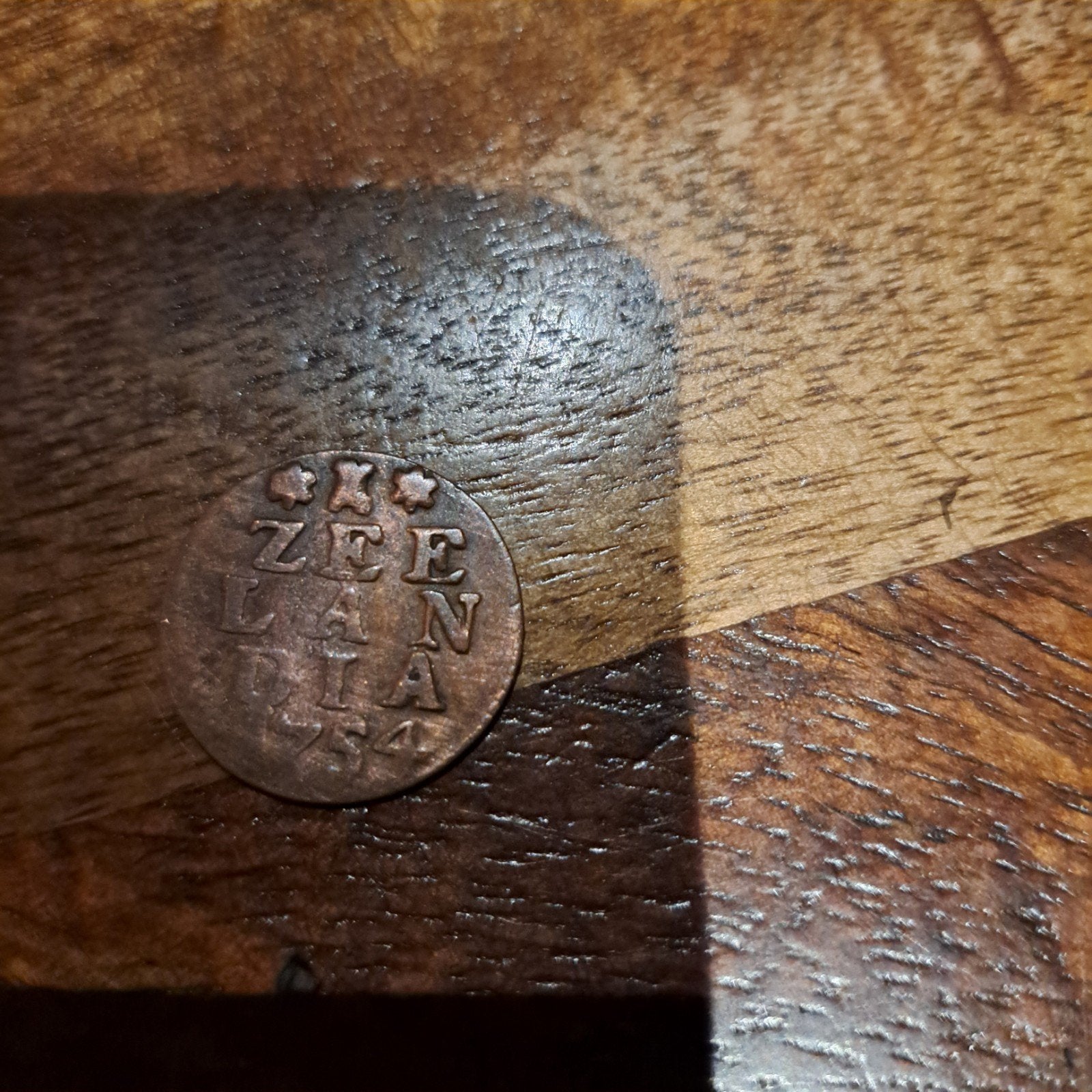 Zeldzame Zeeuwse munt uit 1754 - VOC tijdperk, Postzegels en Munten, Munten | Nederland, Ophalen of Verzenden