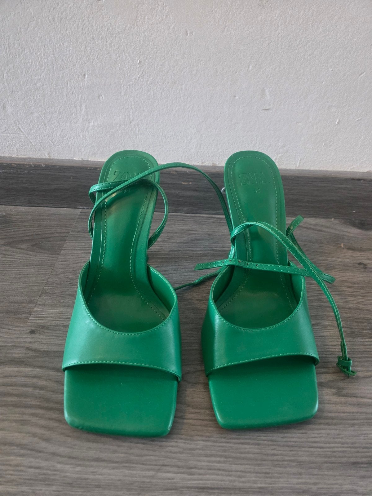 Zara Hakken Maat 38 Groen - Niet Gedragen, Kleding | Dames, Schoenen, Pumps, Zara, Nieuw, Ophalen of Verzenden