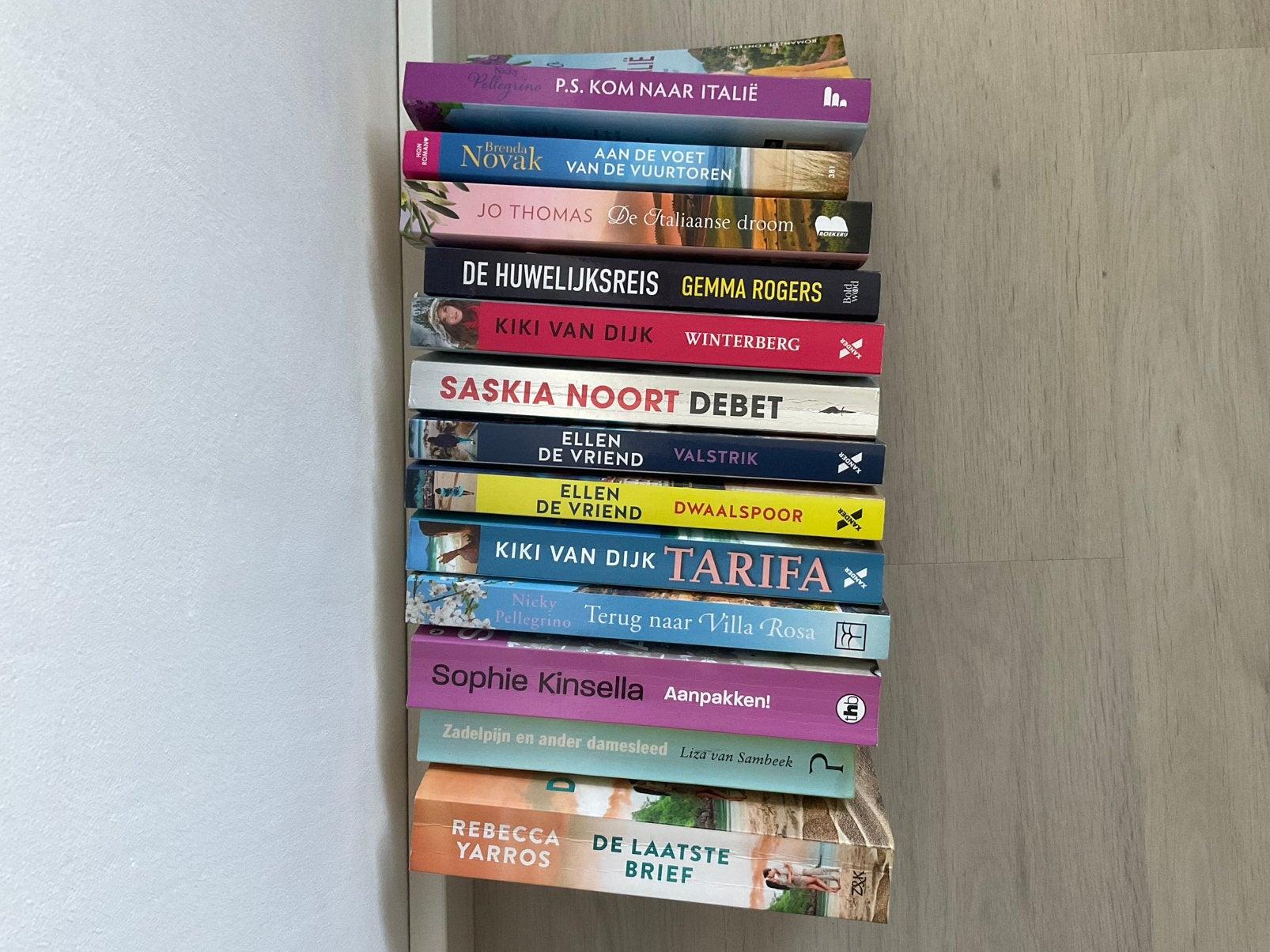 13 dames romans, Boeken, Romans, Ophalen of Verzenden, Gelezen
