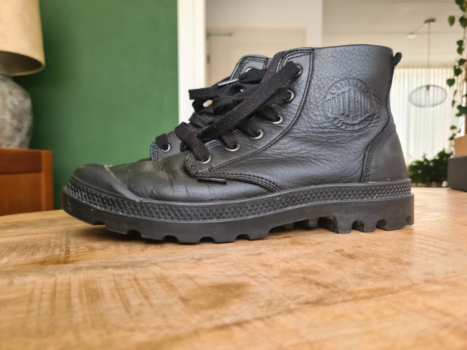 Palladium Pampa Hi Originale Boots Zwart Maat 40, Kleding | Dames, Schoenen, Zwart, Palladium, Ophalen of Verzenden, Zo goed als nieuw