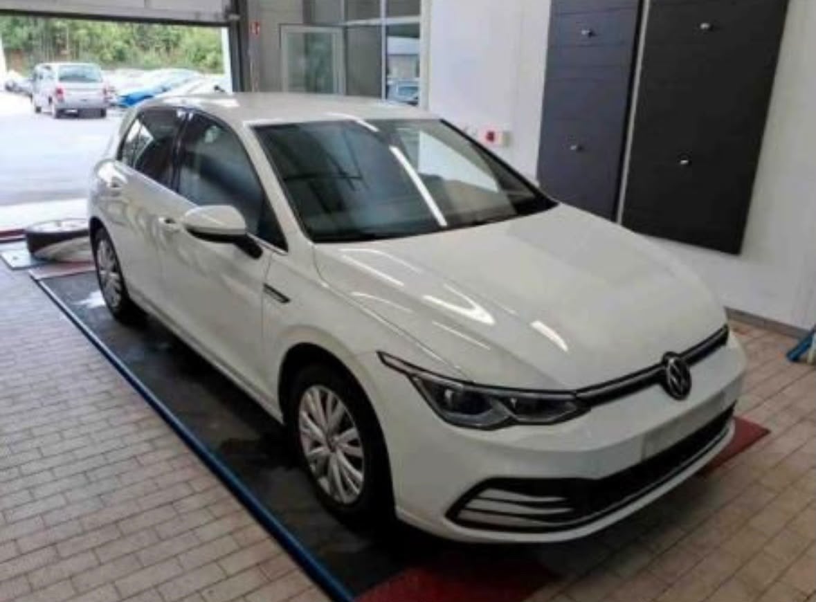 Golf 8 sloopauto diverse onderdelen, Auto-onderdelen, Ophalen, Voor, Bumper