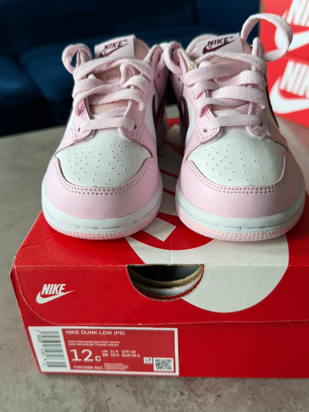 Nike Dunk Low Pink Foam Beetroot White NIEUW!, Ophalen of Verzenden, Nieuw, Jongen of Meisje, Sportschoenen