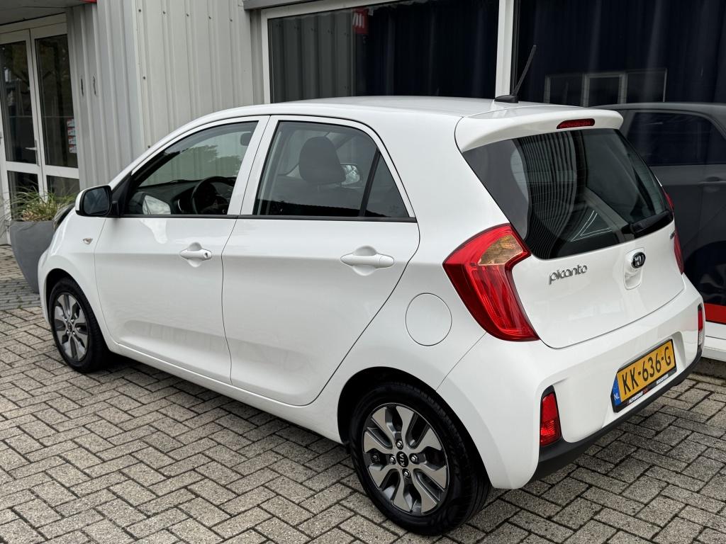 Kia Picanto 1.0 CVVT EcoPlusLine | CAMERA | AIRCO |, Gebruikt, Euro 6, Met garantie (alle), 4 stoelen
