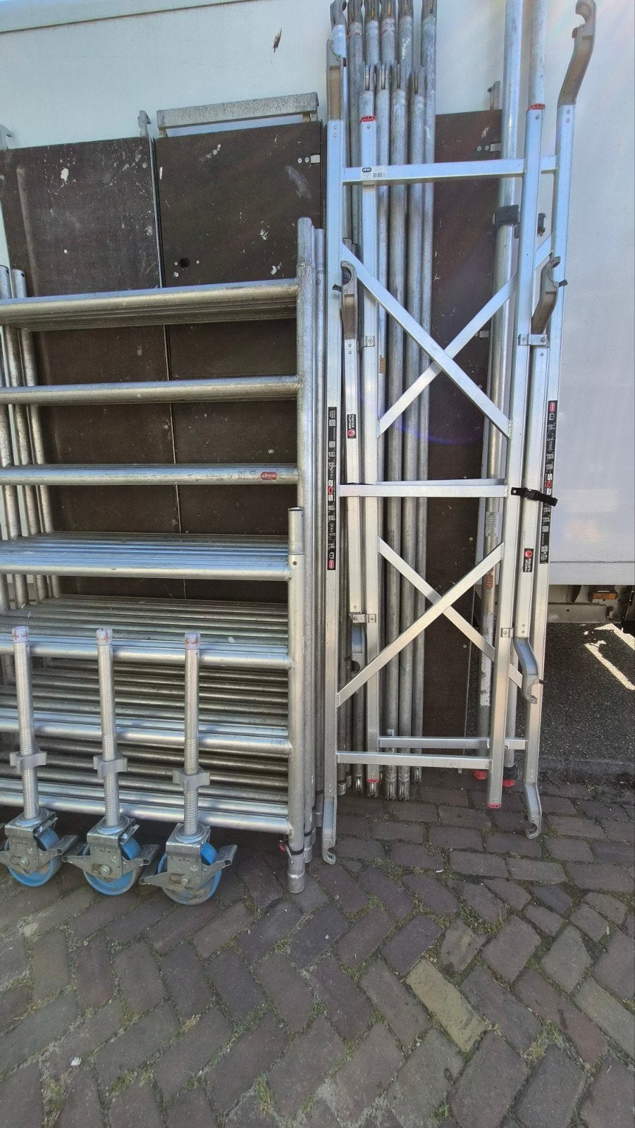 Te koop altrex rolsteiger 5200 serie 8.20 werkhoogte, Ophalen of Verzenden, Zo goed als nieuw, Rolsteiger of Kamersteiger, 5 meter of hoger
