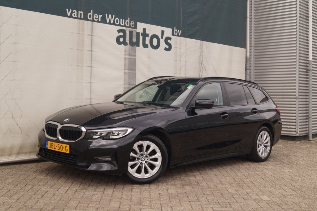 BMW 3 Serie Touring 318d Automaat Executive -NAVI-ECC-, Auto's, BMW, Automaat, Dealer onderhouden, 4 cilinders, Zwart