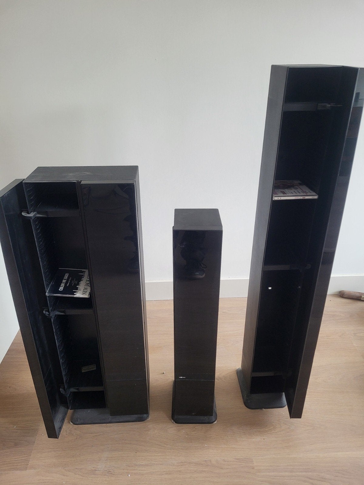 Drie CD houders, gezamenlijk of apart te koop, Kunststof, Gebruikt, 75 tot 150 discs, Ophalen of Verzenden